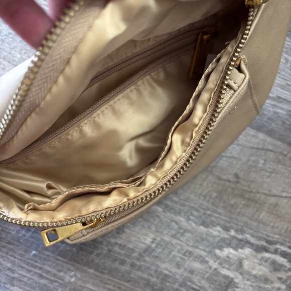 Fawn Design Fawny Pack Cross Body Bag - Picture 2 of 3